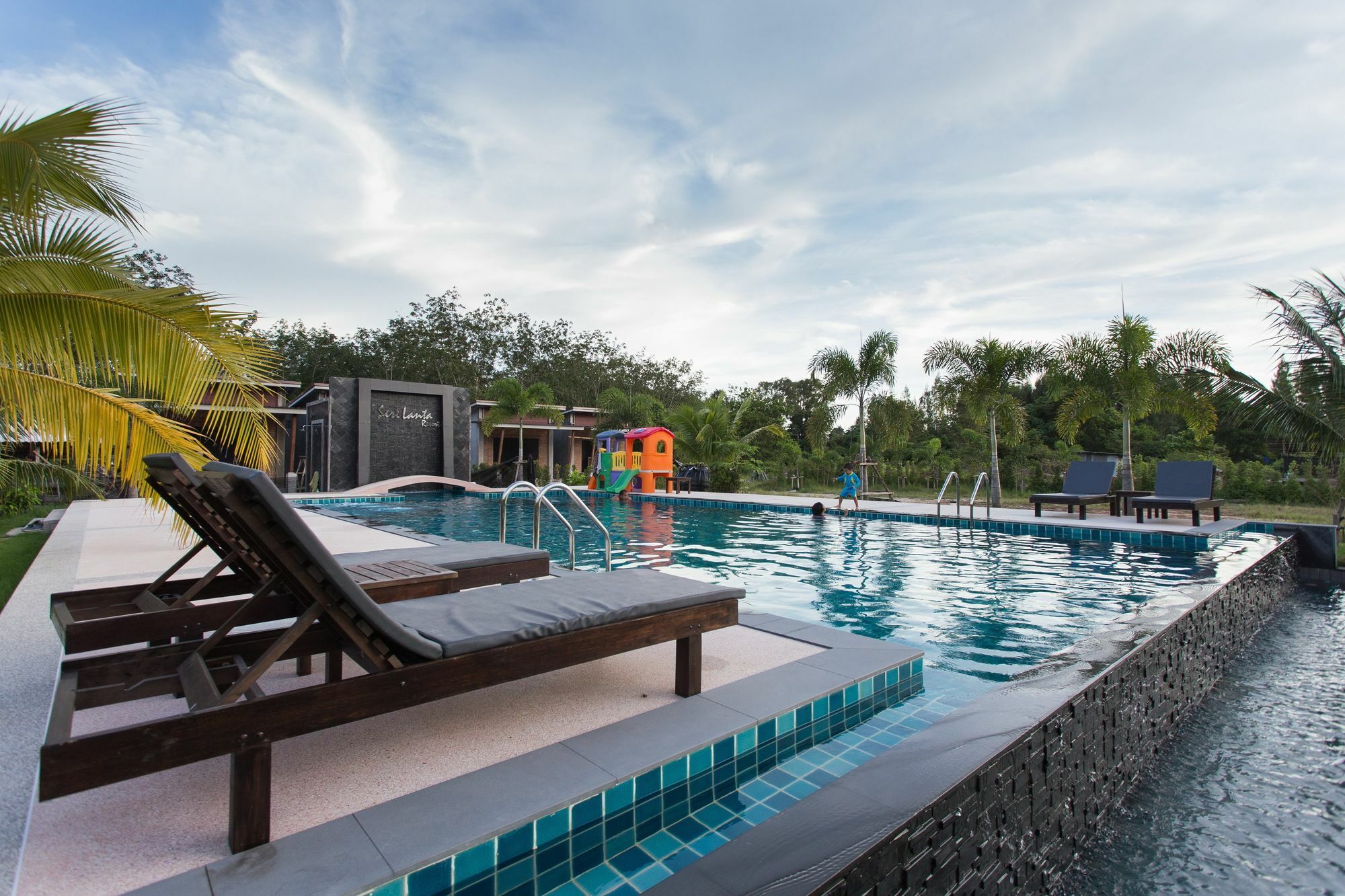 Siri Lanta Resort Ko Lanta Exteriör bild